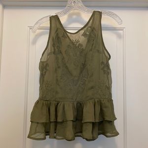 Woman’s Olive Green Top S